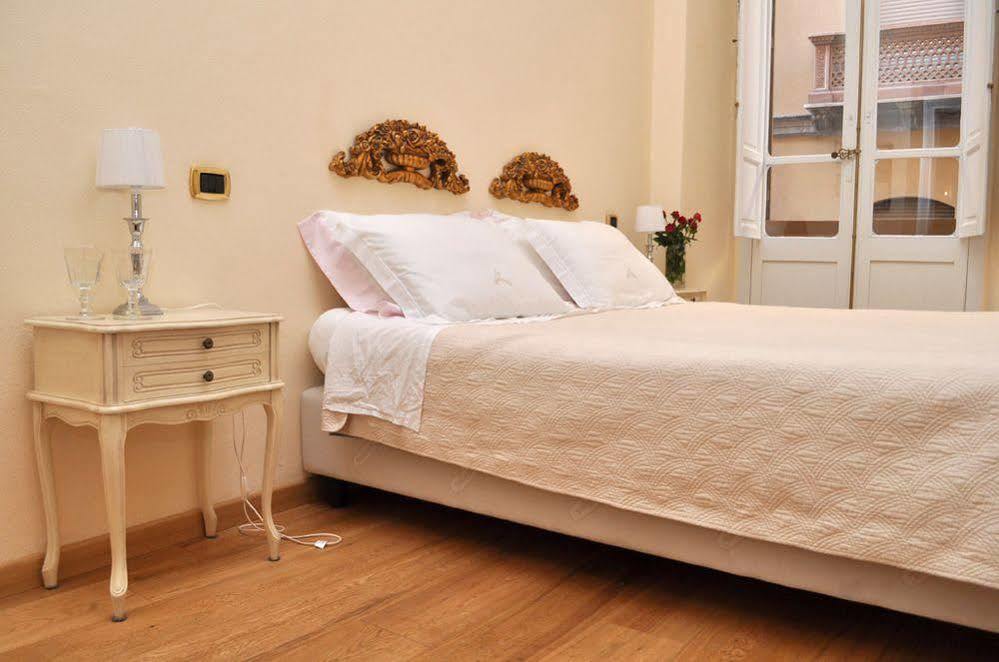 La Ghirlanda B&B 卡利亚里 外观 照片